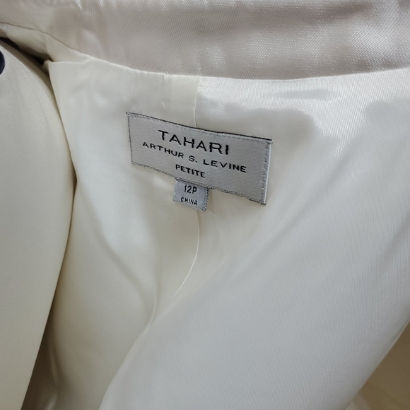 New Tahari 2 Piece Set - Picture 10 of 12